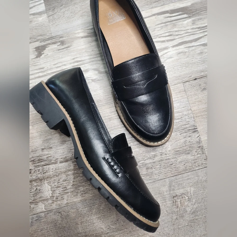 DV by Dolce Vita Black Leather Loafers for Women - Picture 3 of 12
